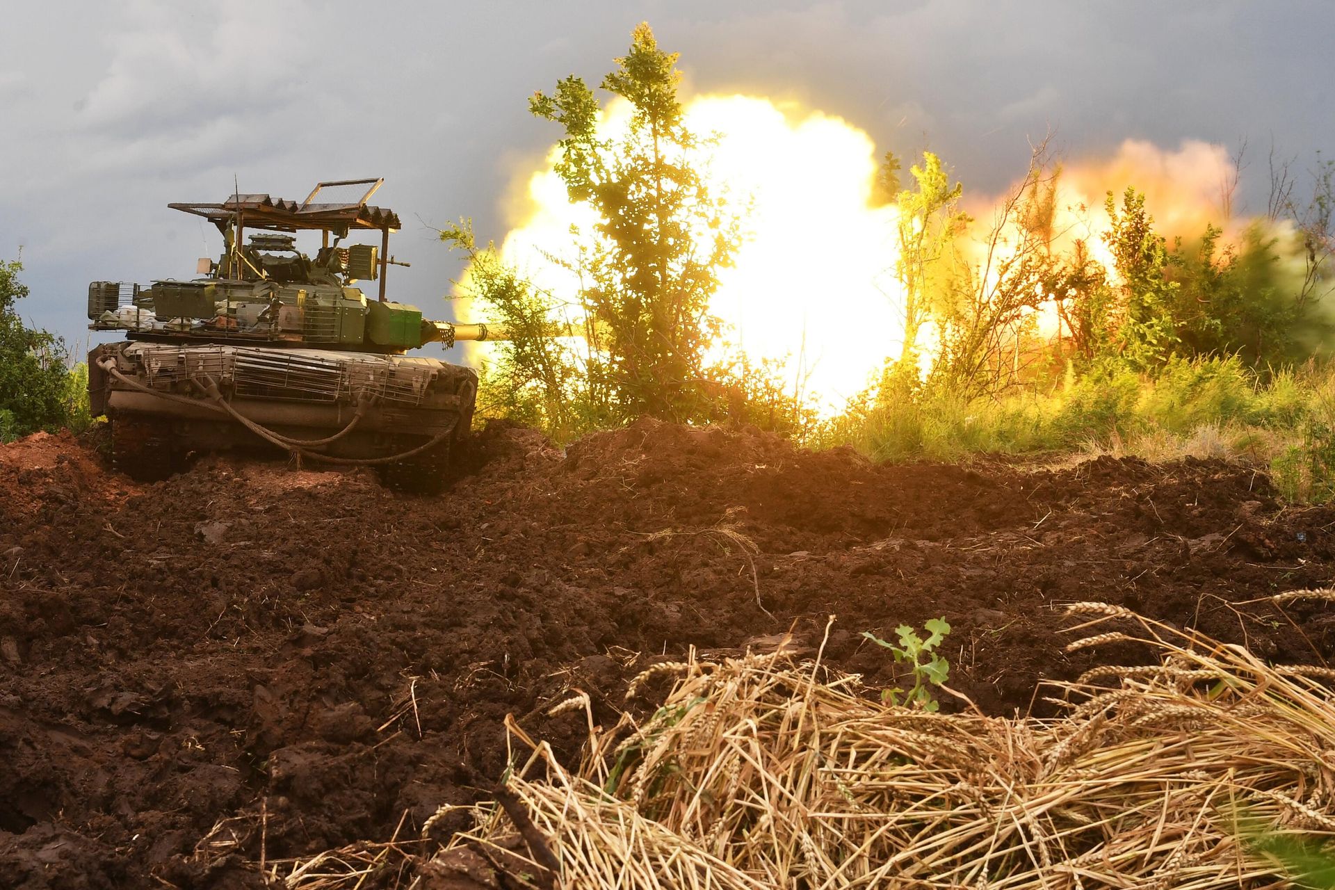 Танк Т-80 военнослужащих ВС РФ Танк Т-80 военнослужащих ВС РФ - РИА Новости, 1920, 26.07.2023