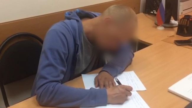 Подозреваемый в жестоком убийстве школьницы в Челябинской области. Кадры СК