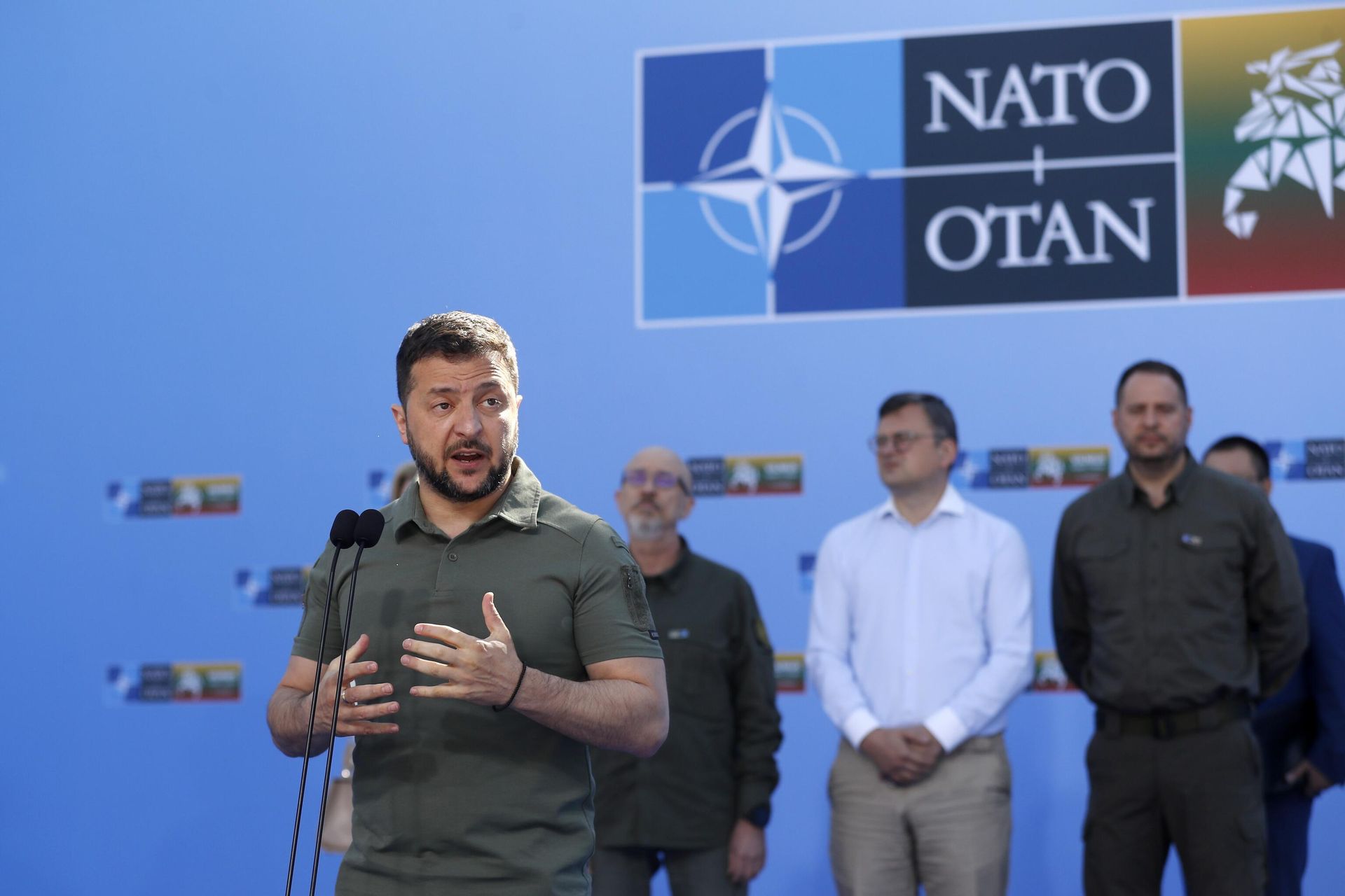 Президент Украины Владимир Зеленский на саммите лидеров стран НАТО в Вильнюсе Президент Украины Владимир Зеленский на саммите лидеров стран НАТО в Вильнюсе - РИА Новости, 1920, 13.07.2023