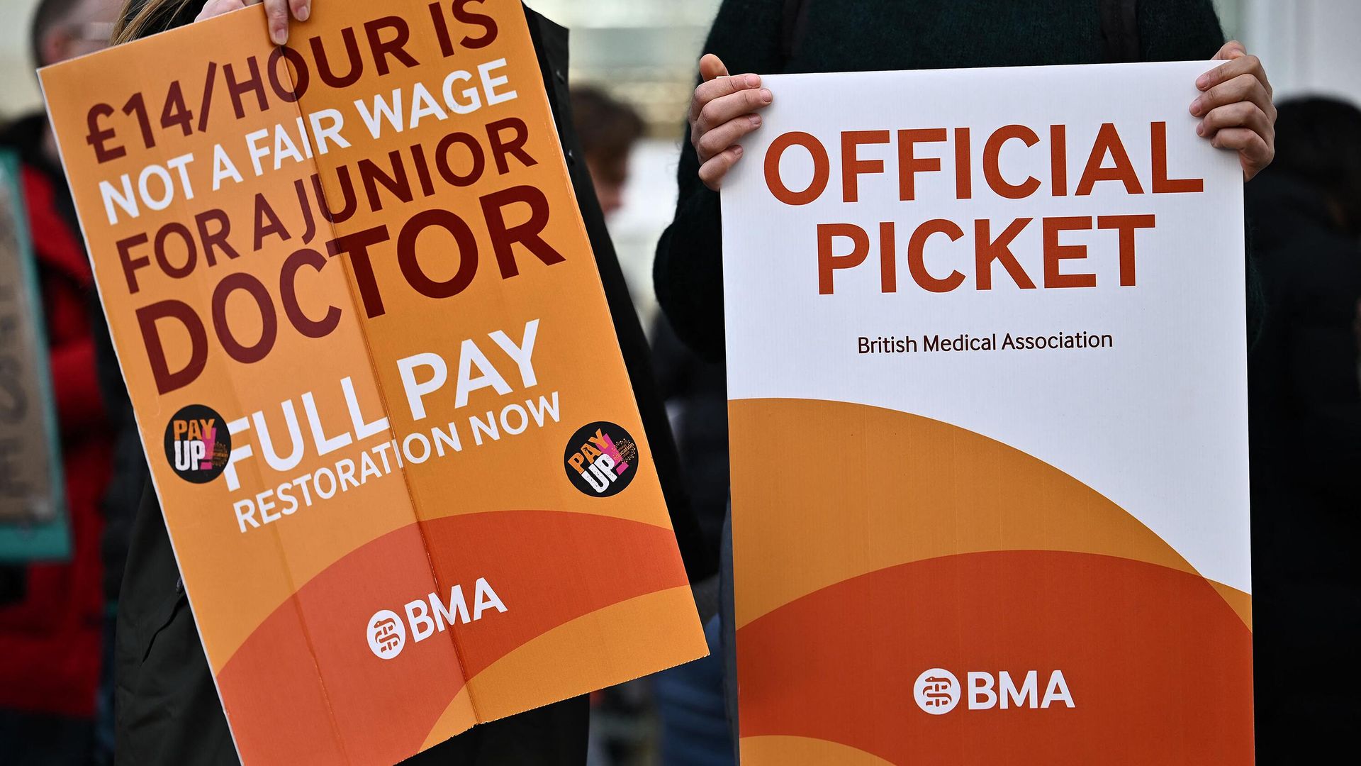 Плакаты Британской медицинской ассоциации (BMA) на забастовке врачей в Лондоне Плакаты Британской медицинской ассоциации (BMA) на забастовке врачей в Лондоне - РИА Новости, 1920, 13.07.2023