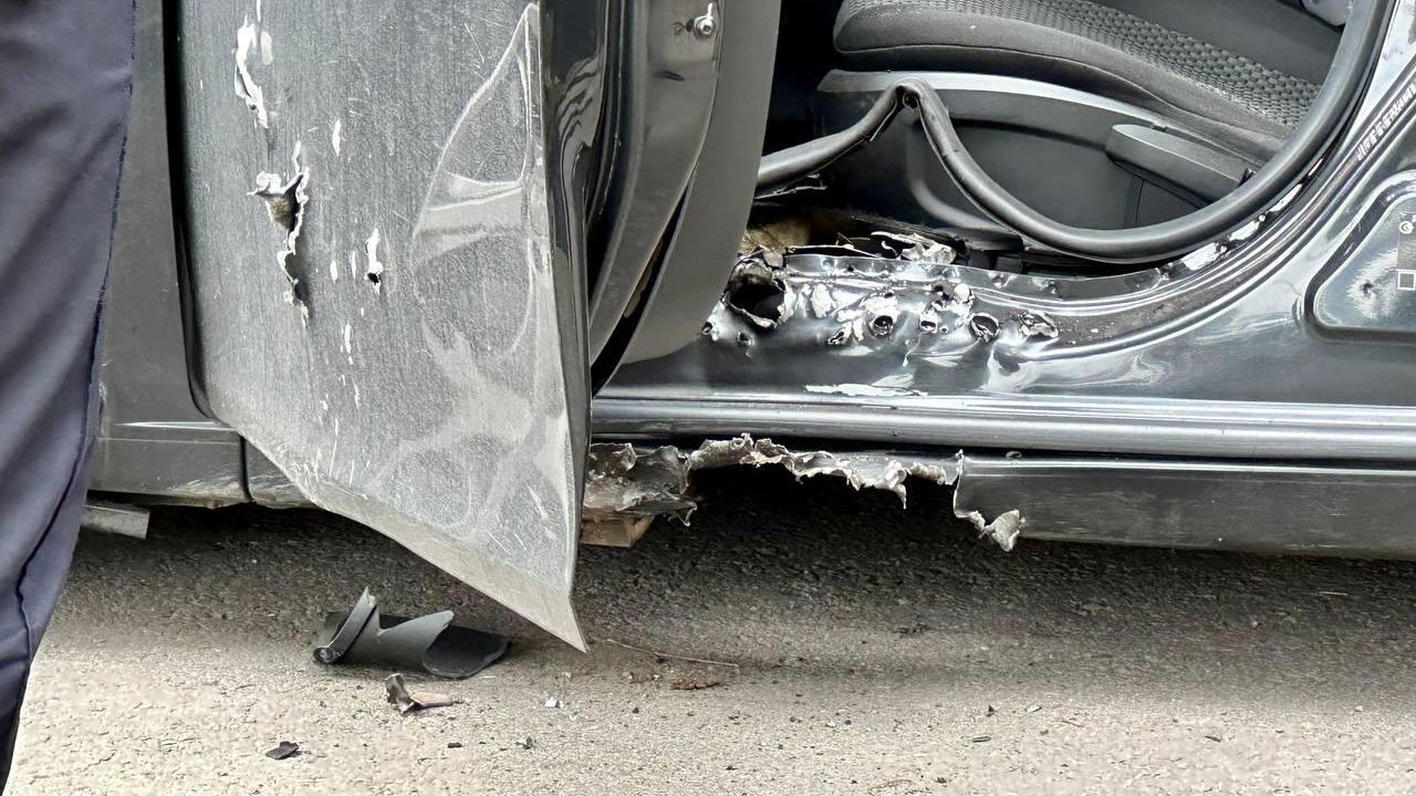 Место взрыва автомобиля в Белгороде Место взрыва автомобиля в Белгороде - РИА Новости, 1920, 14.07.2023