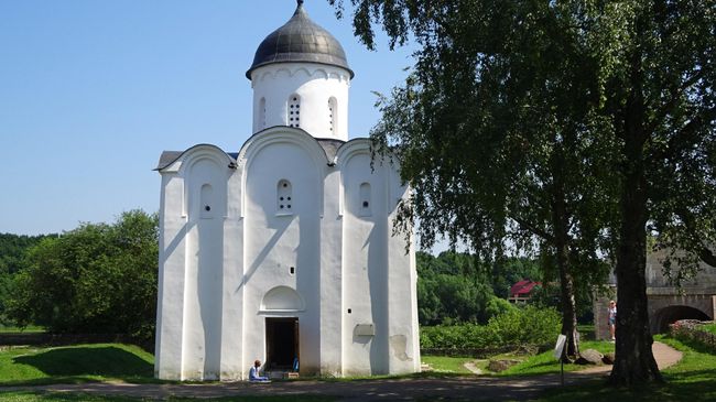Георгиевская церковь построена в XII веке