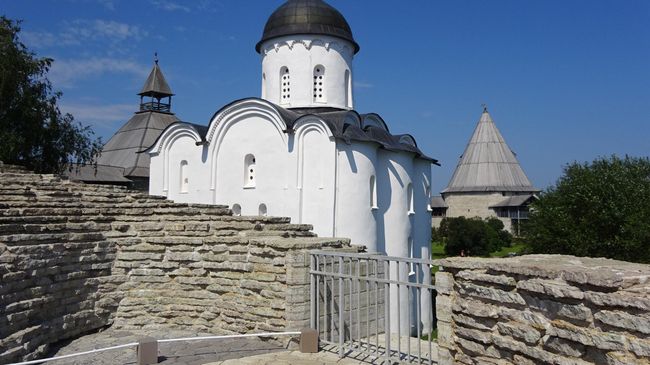 Георгиевская церковь, вид с Раскатной башни