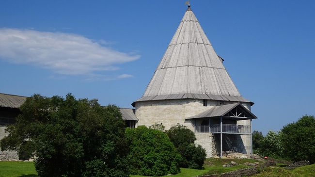 Староладожская крепость, Стрелочная башня