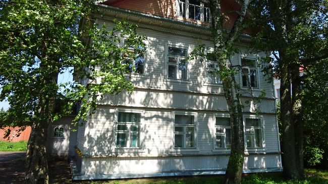 Деревянные дома в Старой Ладоге