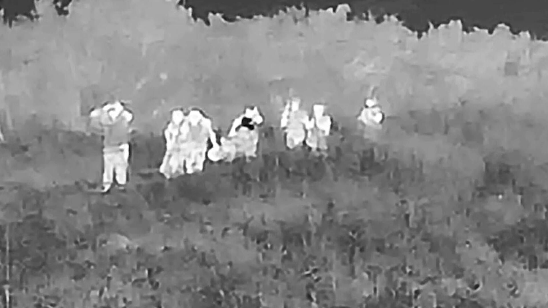 Группа военных ВСУ сдается в плен. Кадры с Запорожского направления Группа военных ВСУ сдается в плен. Кадры с Запорожского направления - РИА Новости, 1920, 18.07.2023