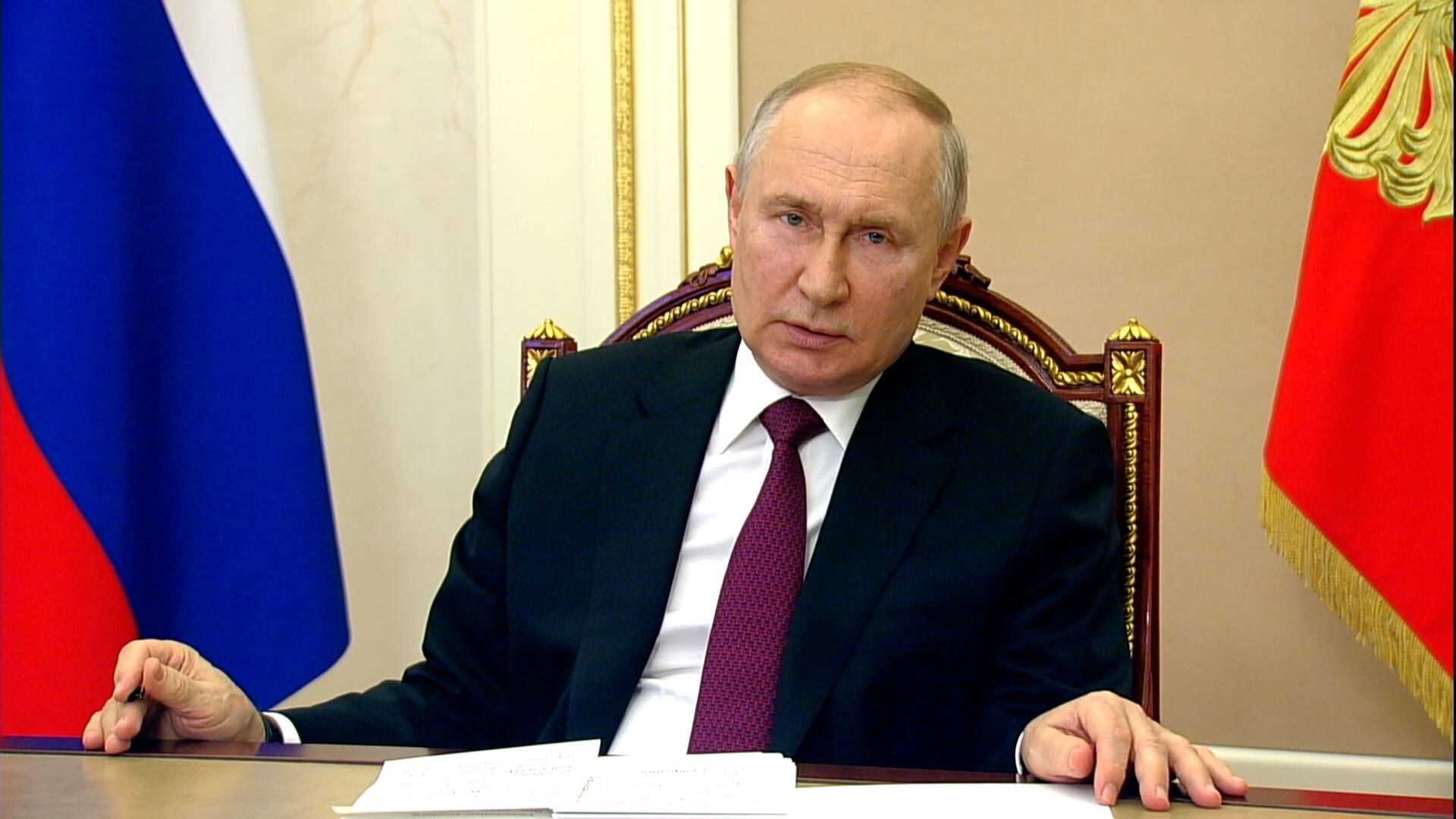 Вы мне говорили, что западные партнеры надежные – Путин вспомнил, как ругался с Савельевым Вы мне говорили, что западные партнеры надежные – Путин вспомнил, как ругался с Савельевым - РИА Новости, 1920, 19.07.2023