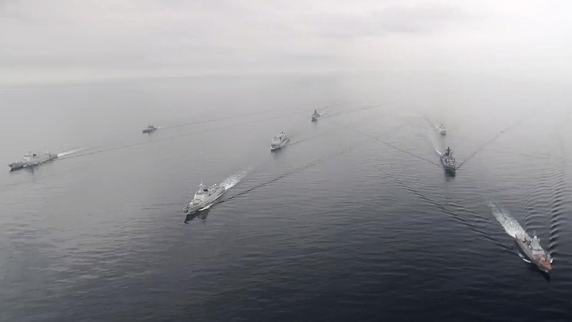 Российско-китайские учения в акватории Японского моря. Кадр из видео Российско-китайские учения в акватории Японского моря. Кадр из видео - РИА Новости, 1920, 21.07.2023