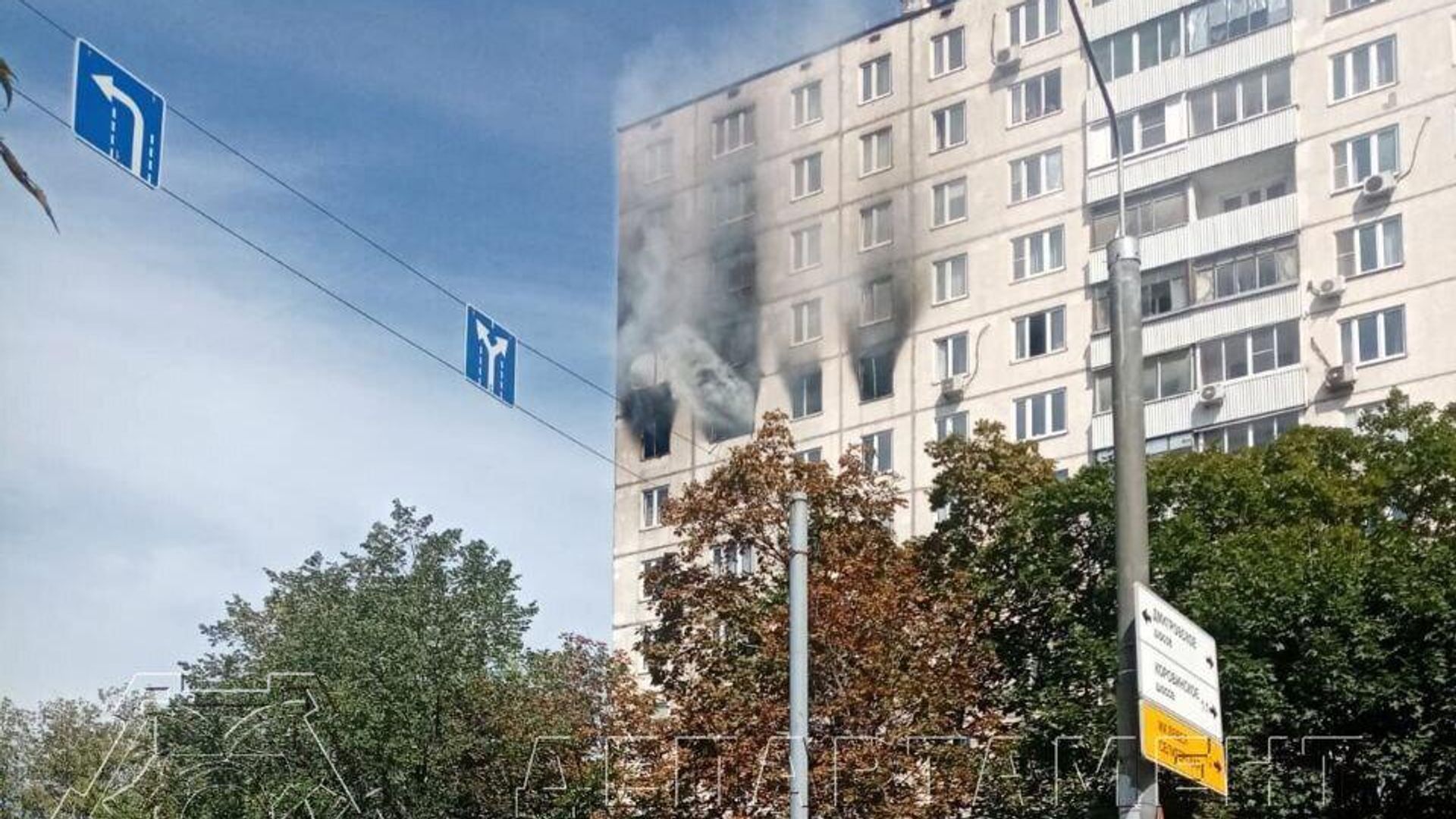 Пожар в многоэтажном доме на Дмитровском шоссе в Москве Пожар в многоэтажном доме на Дмитровском шоссе в Москве - РИА Новости, 1920, 21.07.2023