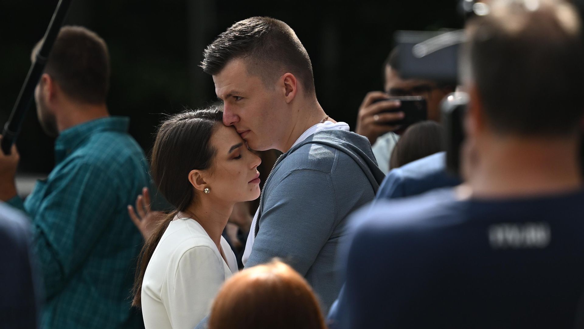 Блогер Валерия Чекалина с супругом Артемом у Пресненского суда Москвы Блогер Валерия Чекалина с супругом Артемом у Пресненского суда Москвы - РИА Новости, 1920, 04.10.2024