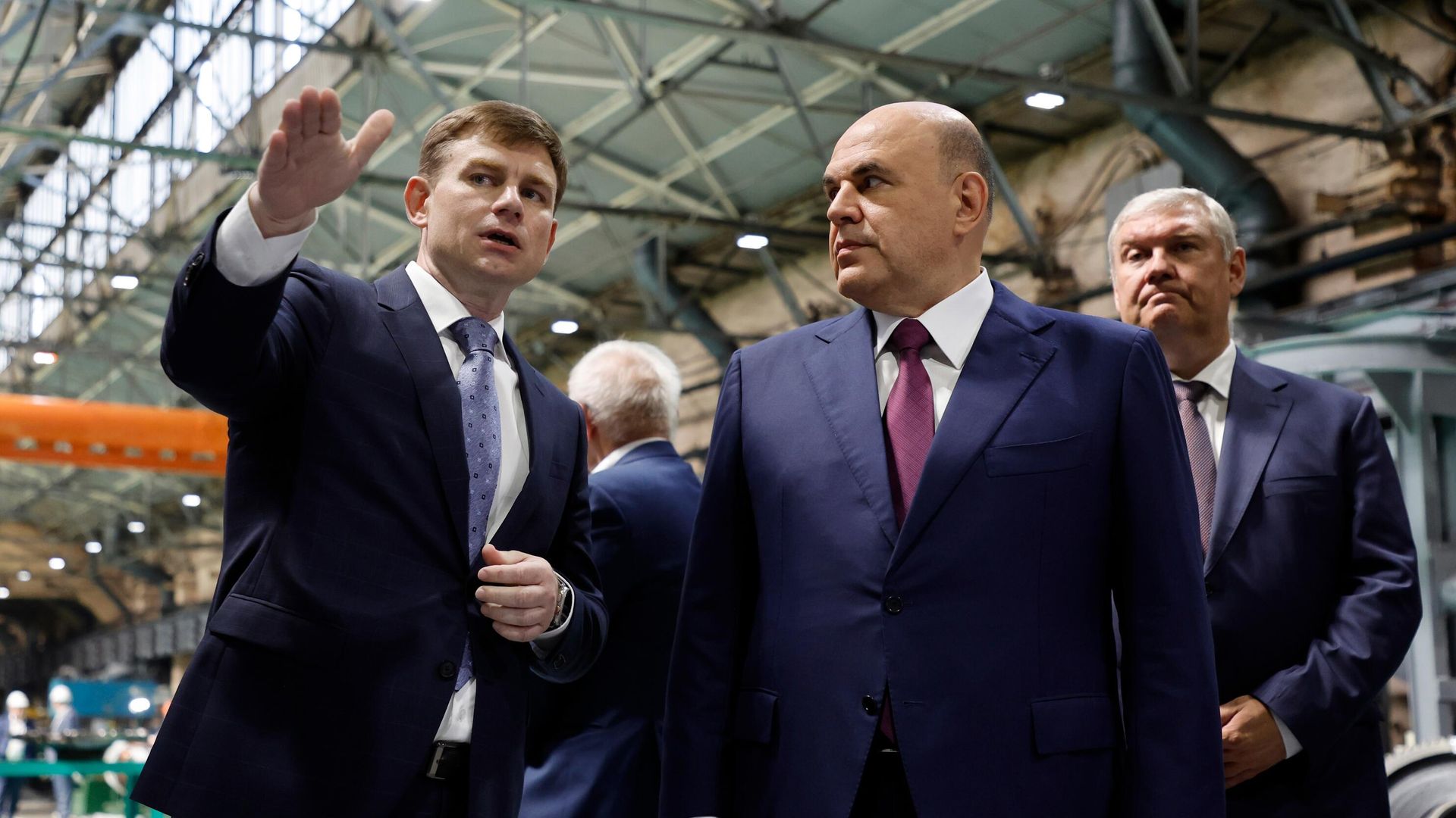 Председатель правительства России Михаил Мишустин во время посещения Улан-Удэнского локомотивовагоноремонтного завода Председатель правительства России Михаил Мишустин во время посещения Улан-Удэнского локомотивовагоноремонтного завода - РИА Новости, 1920, 27.07.2023
