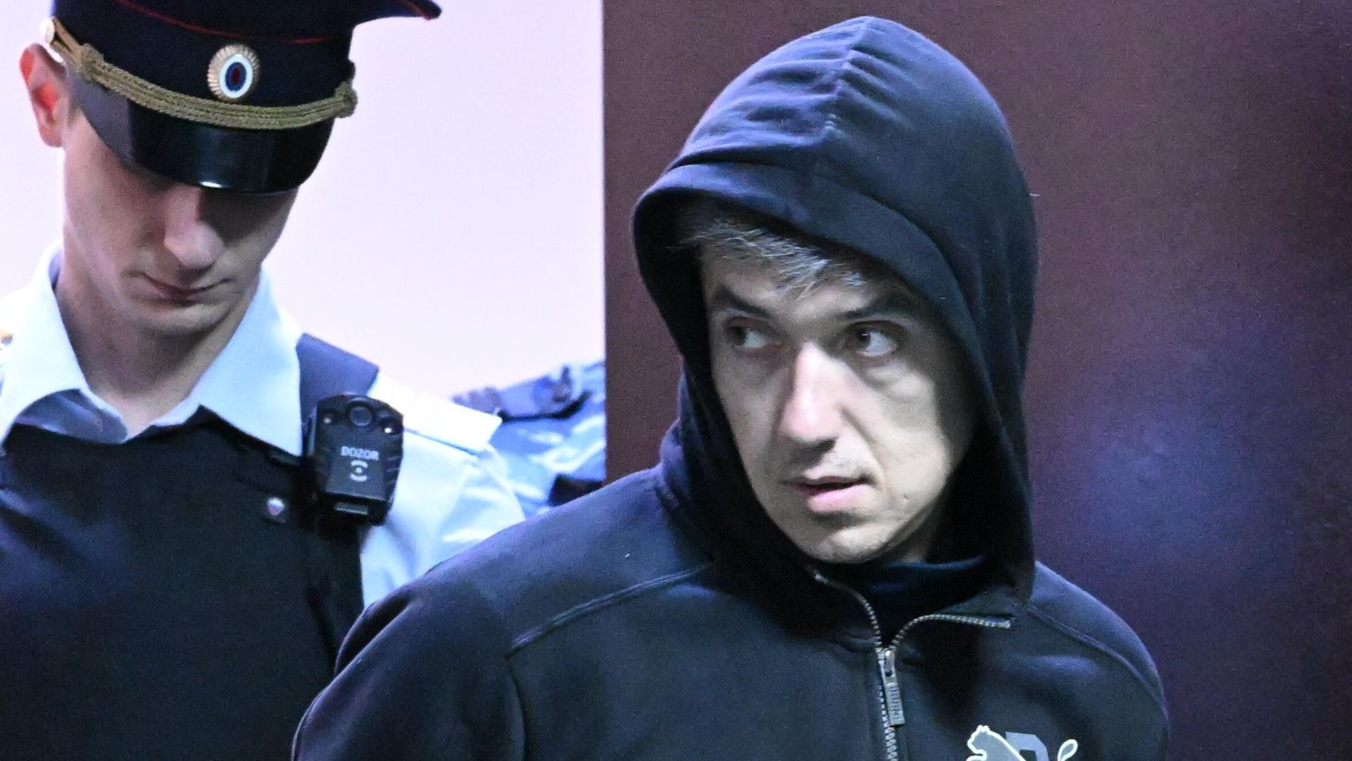 Главный инженер ТЦ Времена года Евгений Боткин в Пресненском районном суде Москвы, где рассматривается ходатайство следствия об избрании меры пресечения Главный инженер ТЦ Времена года Евгений Боткин в Пресненском районном суде Москвы, где рассматривается ходатайство следствия об избрании меры пресечения - РИА Новости, 1920, 25.07.2023