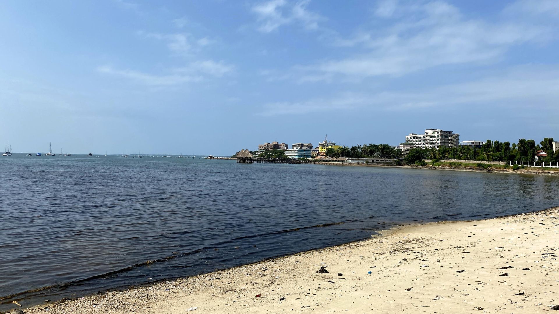 Морское побережье в городе Дар-эс-Салам в Танзании - РИА Новости, 1920, 27.05.2026