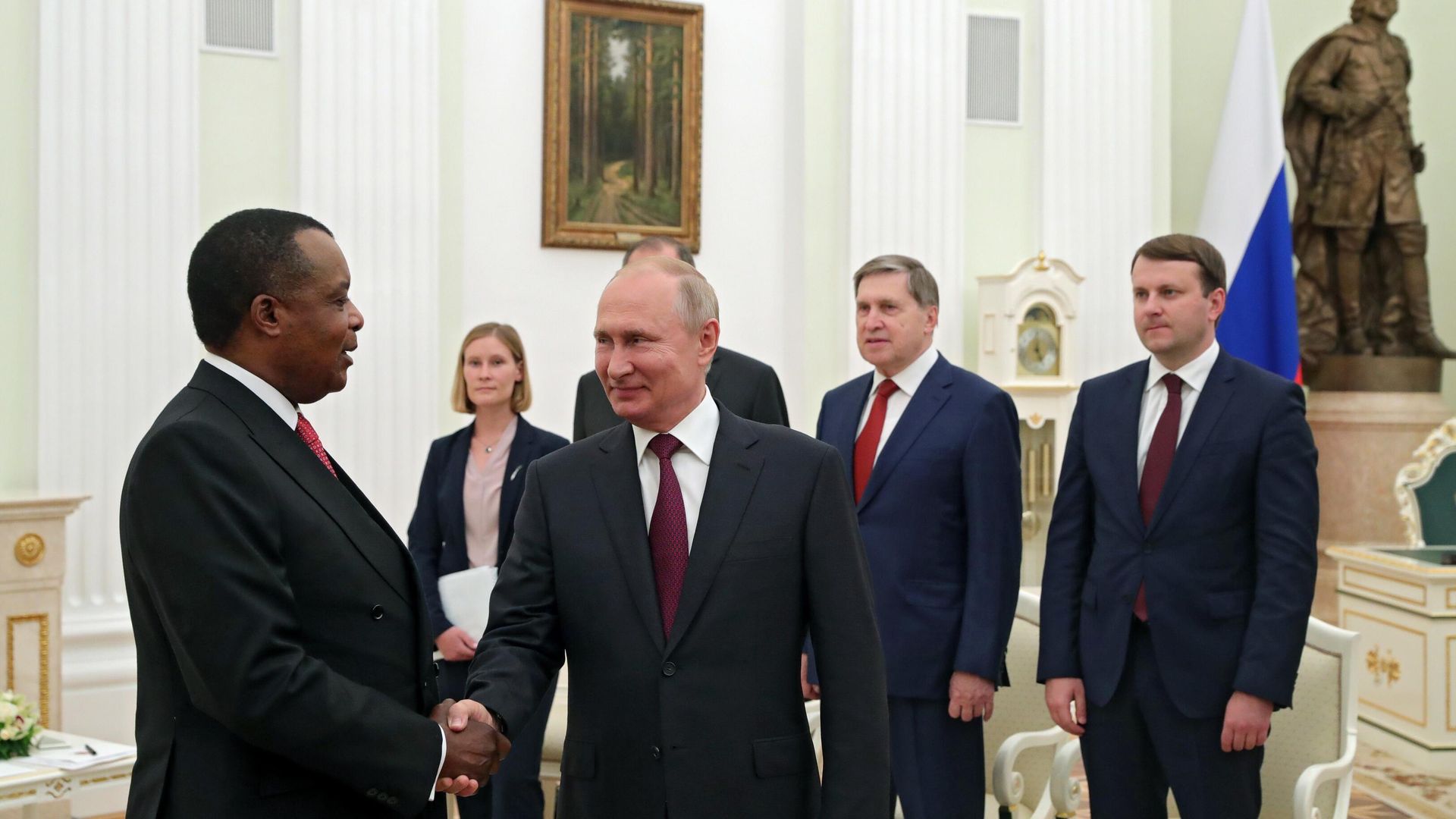 Президент РФ Владимир Путин и президент Республики Конго Дени Сассу-Нгессо во время встречи Президент РФ Владимир Путин и президент Республики Конго Дени Сассу-Нгессо во время встречи - РИА Новости, 1920, 29.07.2023