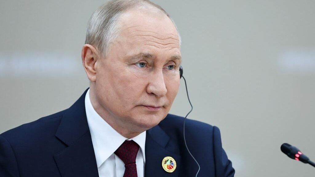 Заявление Путина и председателя Африканского союза Ассумани Заявление Путина и председателя Африканского союза Ассумани - РИА Новости, 1920, 28.07.2023