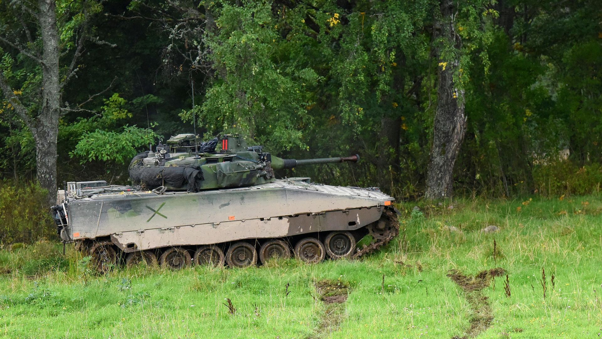 Шведская БМП CV90 Шведская БМП CV90 - РИА Новости, 1920, 29.07.2023