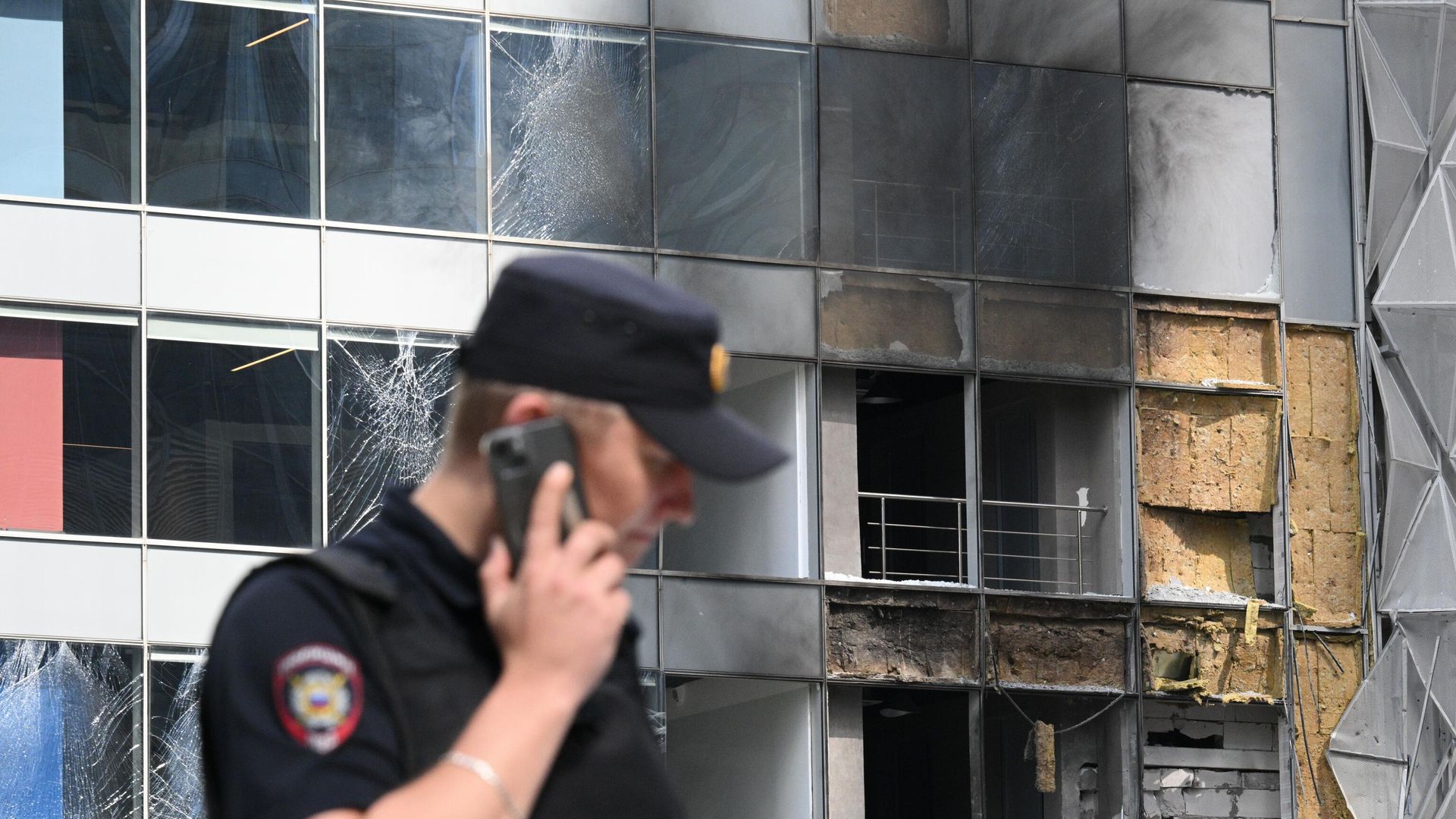 Здание делового центра Москва-сити, поврежденное в результате попытки атаки украинских беспилотников Здание делового центра Москва-сити, поврежденное в результате попытки атаки украинских беспилотников - РИА Новости, 1920, 30.07.2023