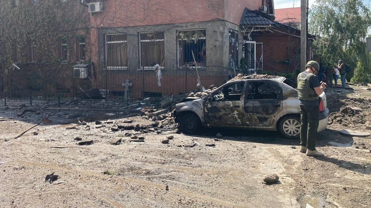 Последствия обстрела Донецка со стороны ВСУ Последствия обстрела Донецка со стороны ВСУ - РИА Новости, 1920, 30.09.2026