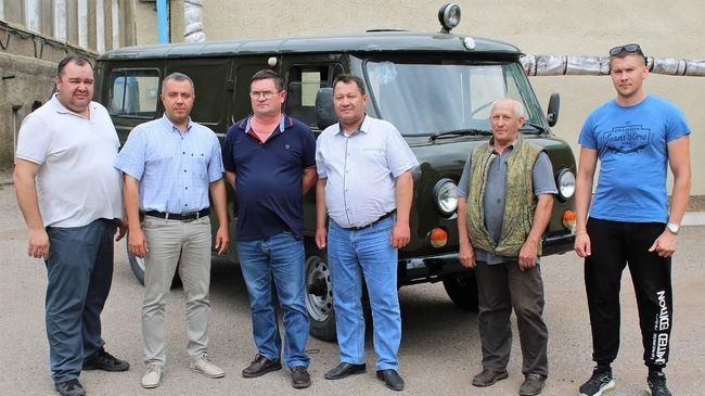 Главный врач сельской больницы в Башкирии купил для участников спецоперации автомобиль УАЗ