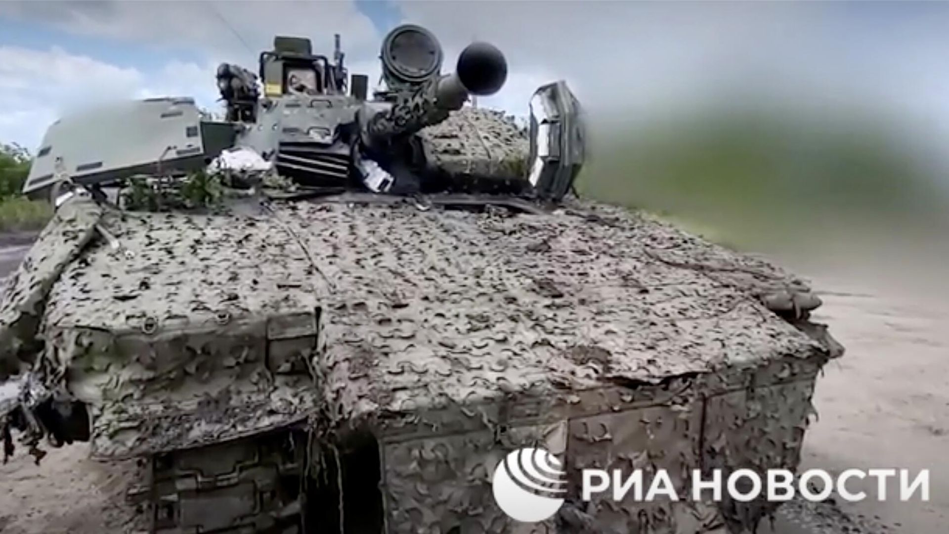 Трофейная шведская боевая машина пехоты CV90 в зоне спецоперации Трофейная шведская боевая машина пехоты CV90 в зоне спецоперации - РИА Новости, 1920, 01.08.2023