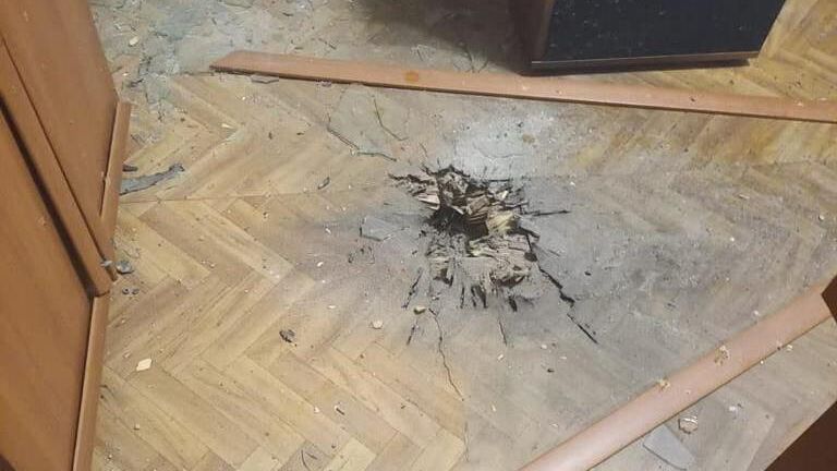 Место подрыва гранаты в отделении пенсионного фонда в городе Марганце Днепропетровской области Место подрыва гранаты в отделении пенсионного фонда в городе Марганце Днепропетровской области - РИА Новости, 1920, 02.08.2023