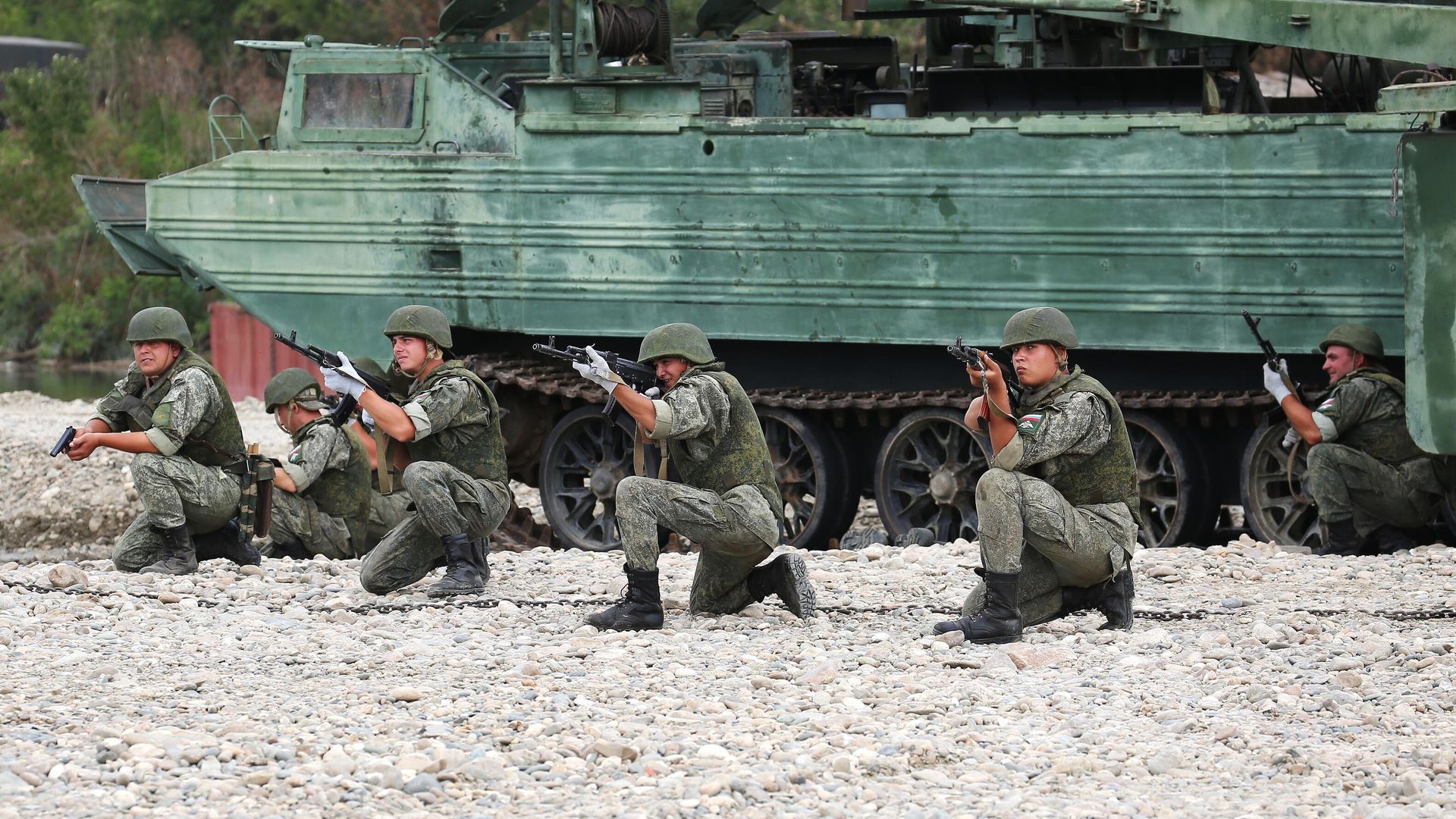 Военнослужащие мостовых подразделений Железнодорожных войск Южного военного округа Военнослужащие мостовых подразделений Железнодорожных войск Южного военного округа - РИА Новости, 1920, 06.08.2023