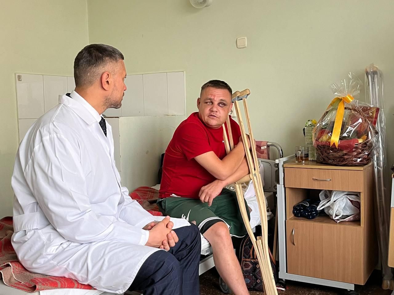 Ветеран СВО, избитый в Нерчинско-Заводском районе, во время встречи с губернатором Забайкалья Александром Оисповым - РИА Новости, 1920, 08.08.2023