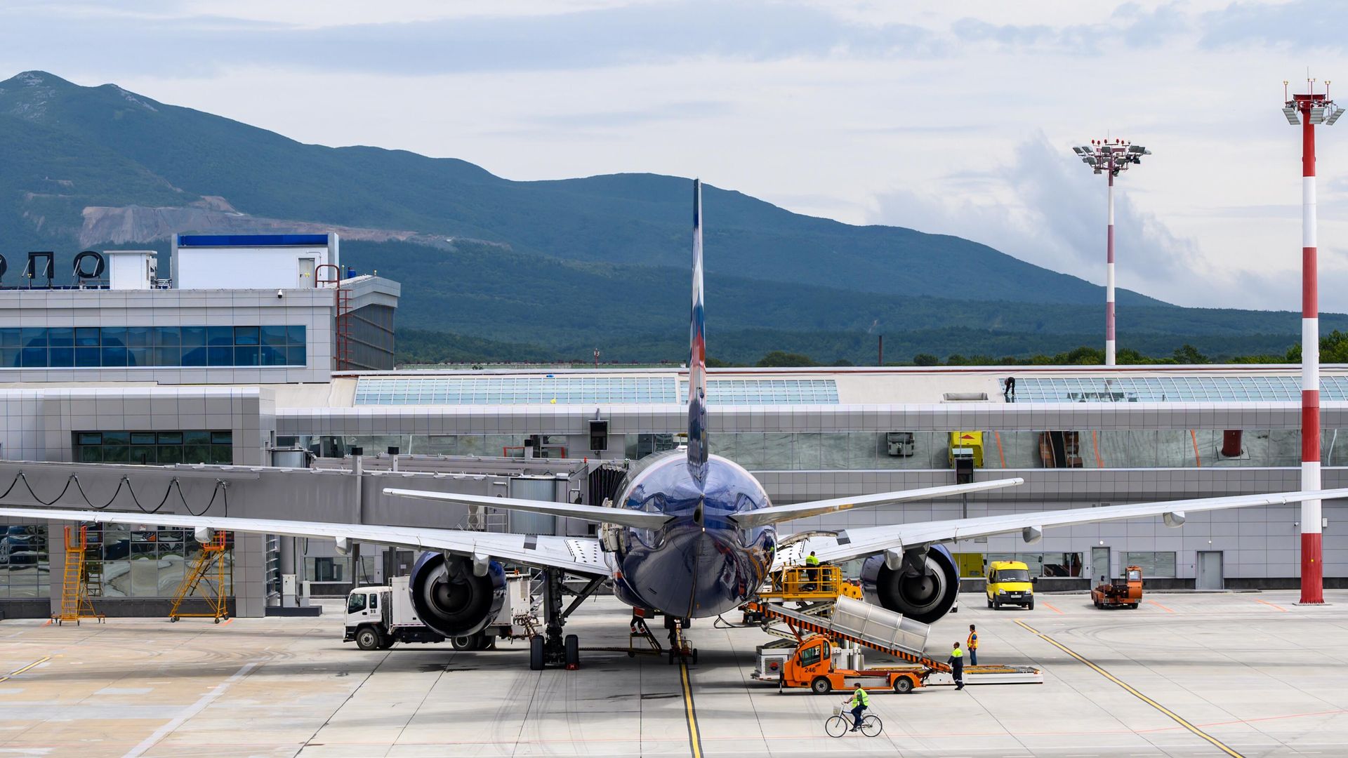 Самолет Boeing 777 авиакомпании Аэрофлот в аэропорту им. А.П. Чехова в Южно-Сахалинске - РИА Новости, 1920, 14.09.2023