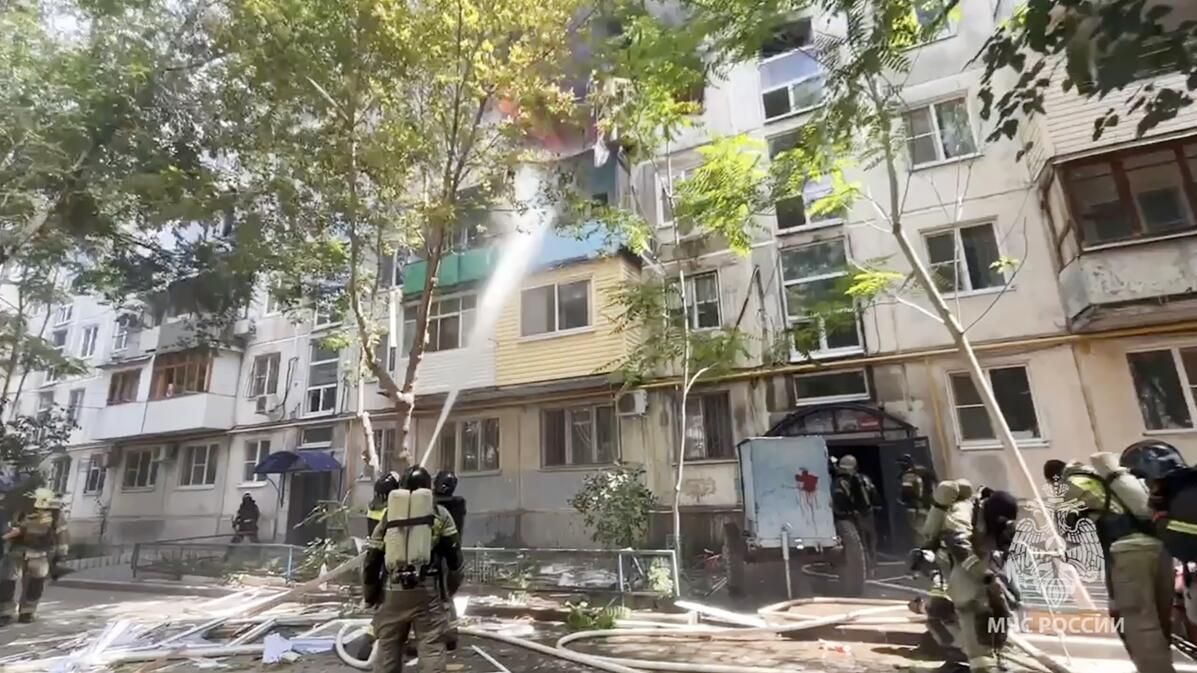 На месте взрыва газа в жилом доме в Астрахани На месте взрыва газа в жилом доме в Астрахани - РИА Новости, 1920, 08.08.2023