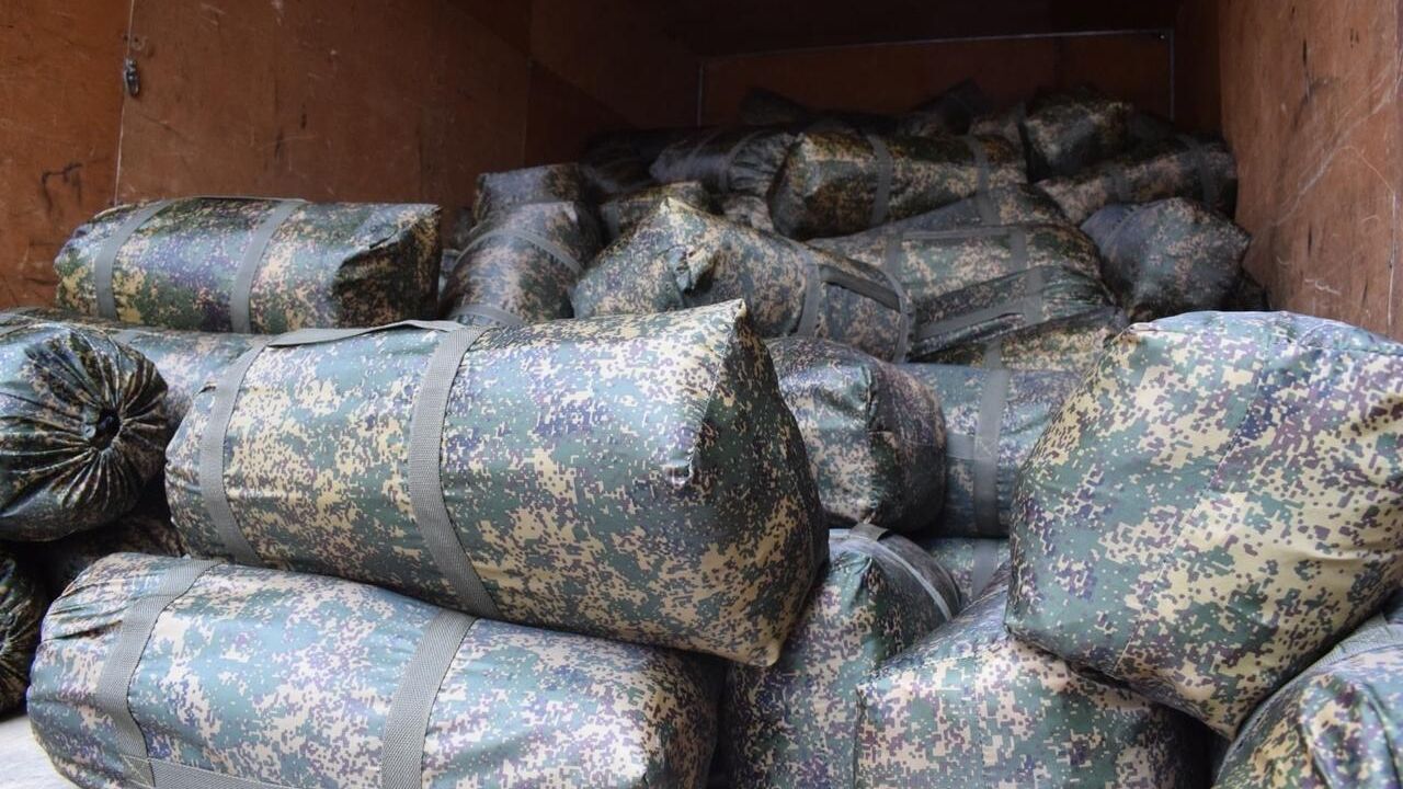 Общественность и бизнес Иваново передали бойцам в зону СВО теплоизоляционные костюмы Общественность и бизнес Иваново передали бойцам в зону СВО теплоизоляционные костюмы - РИА Новости, 1920, 10.08.2023