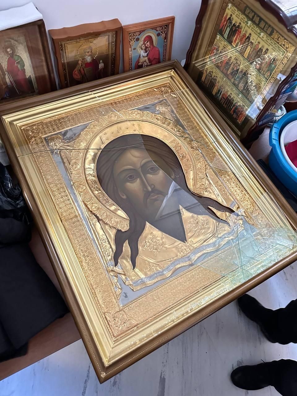 Поврежденная икона Спасителя в Киево-Печерской лавре Поврежденная икона Спасителя в Киево-Печерской лавре - РИА Новости, 1920, 20.08.2026