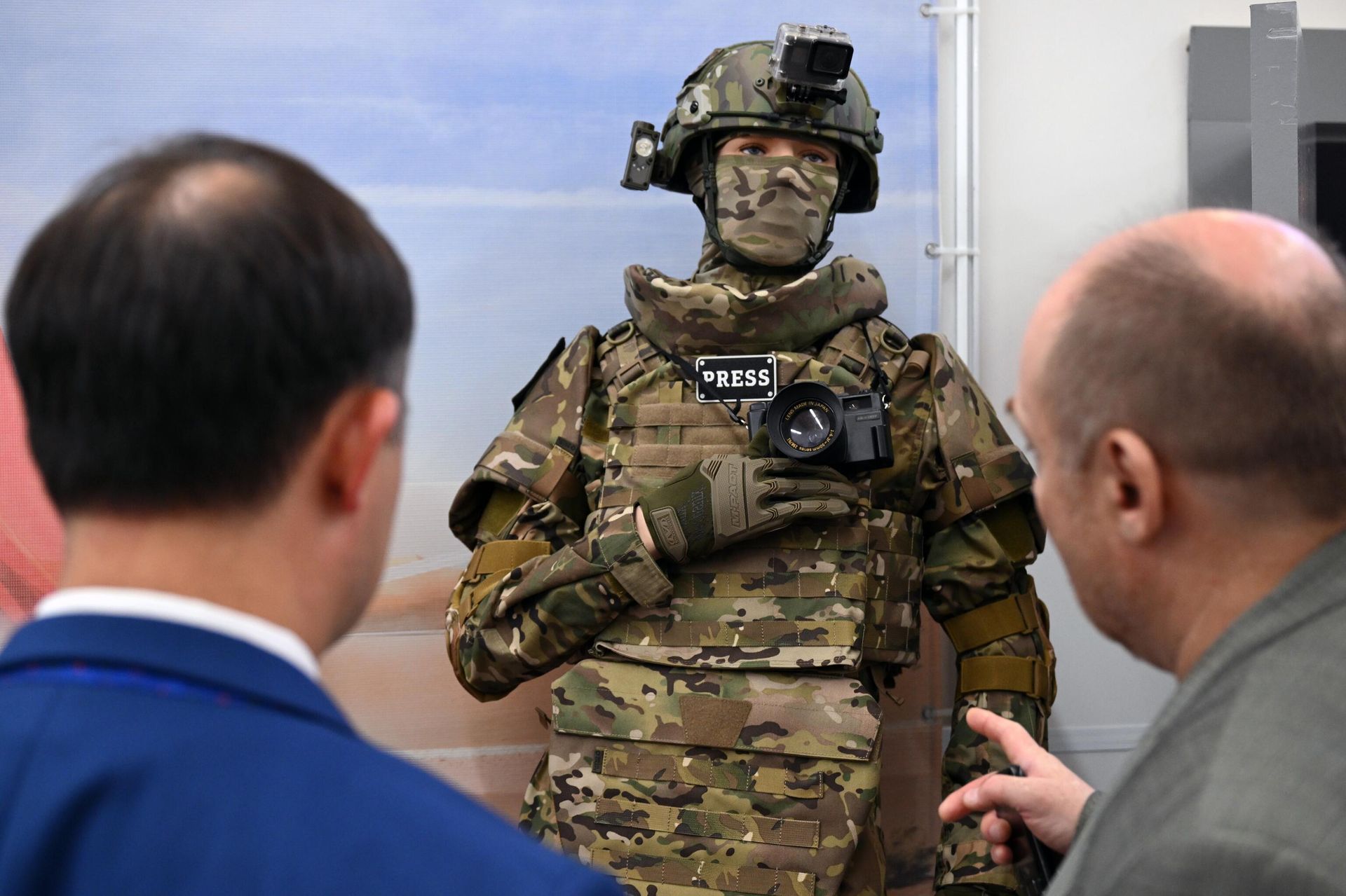 Посетители на Международном военно-техническом форуме АРМИЯ-2023 в Конгрессно-выставочном центре Патриот - РИА Новости, 1920, 14.08.2023