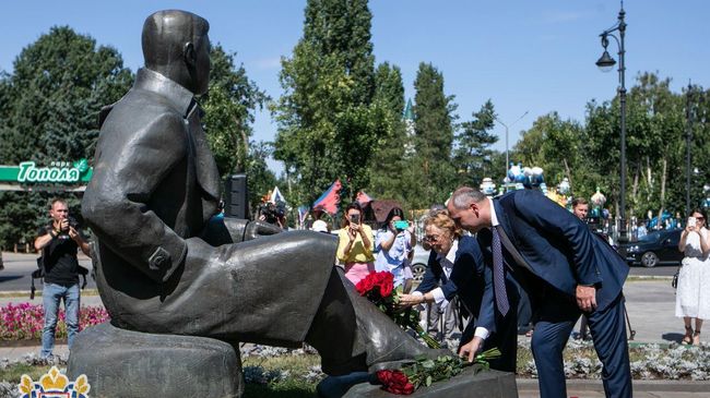 Митинг памяти Мусы Джалиля в Оренбурге Митинг памяти Мусы Джалиля в Оренбурге