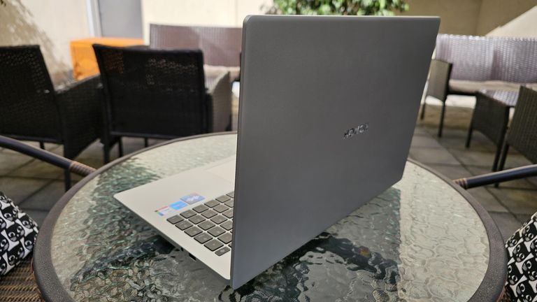Honor MagicBook X 16 Pro 2023