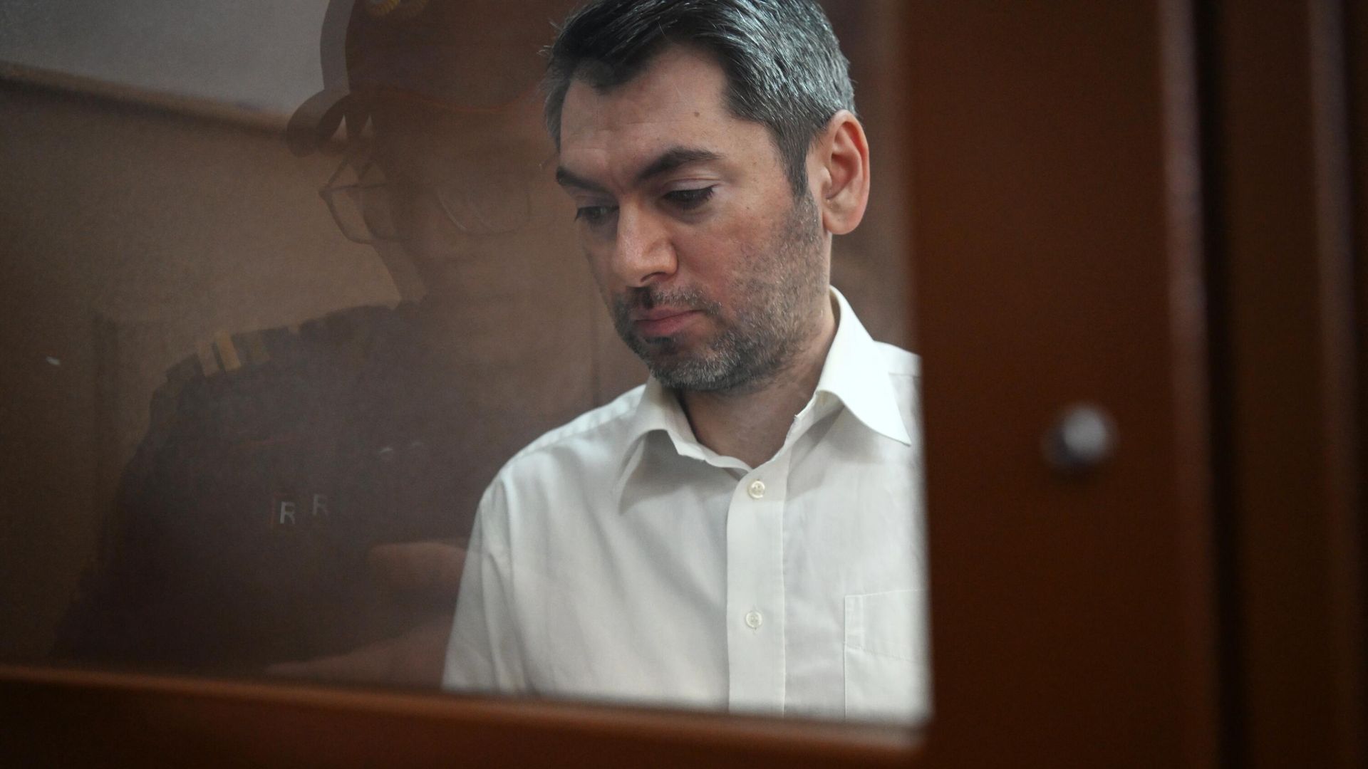 Сопредседатель движения Голос (признано Минюстом иноагентом) Григорий Мельконьянц в Басманном суде Москвы Сопредседатель движения Голос (признано Минюстом иноагентом) Григорий Мельконьянц в Басманном суде Москвы - РИА Новости, 1920, 18.08.2023