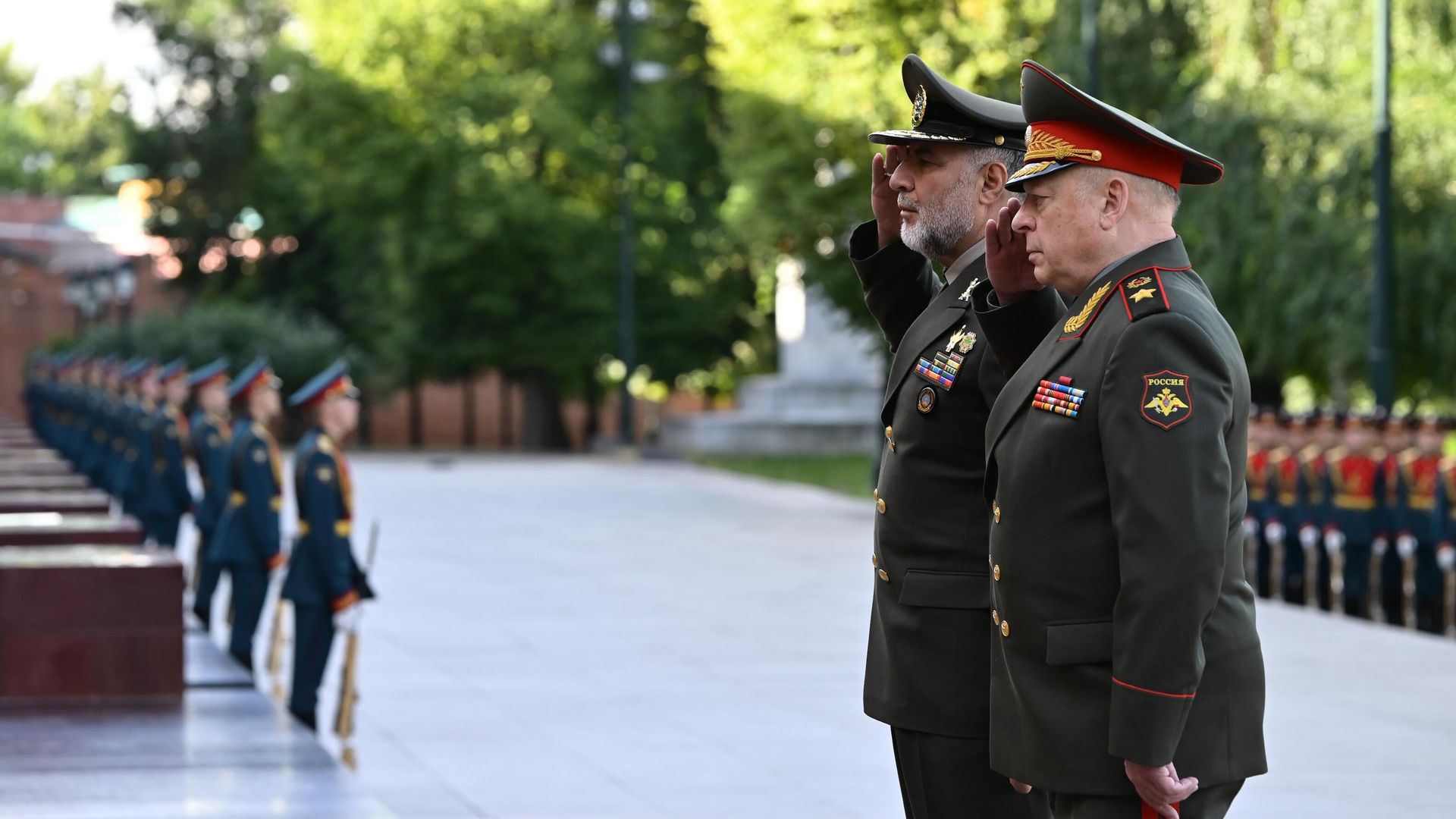 Иранская военная делегация во главе с командующим Сухопутных войск прибыла в Москву Иранская военная делегация во главе с командующим Сухопутных войск прибыла в Москву - РИА Новости, 1920, 21.08.2023