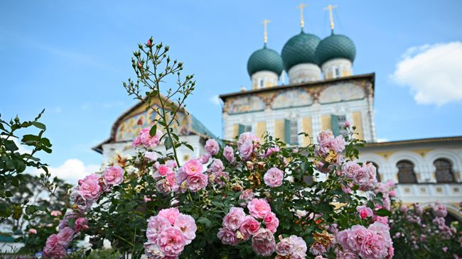 Воскресенский собор (1652 -1675 гг.) в г. Тутаеве, Ярославская область Воскресенский собор (1652 -1675 гг.) в г. Тутаеве, Ярославская область