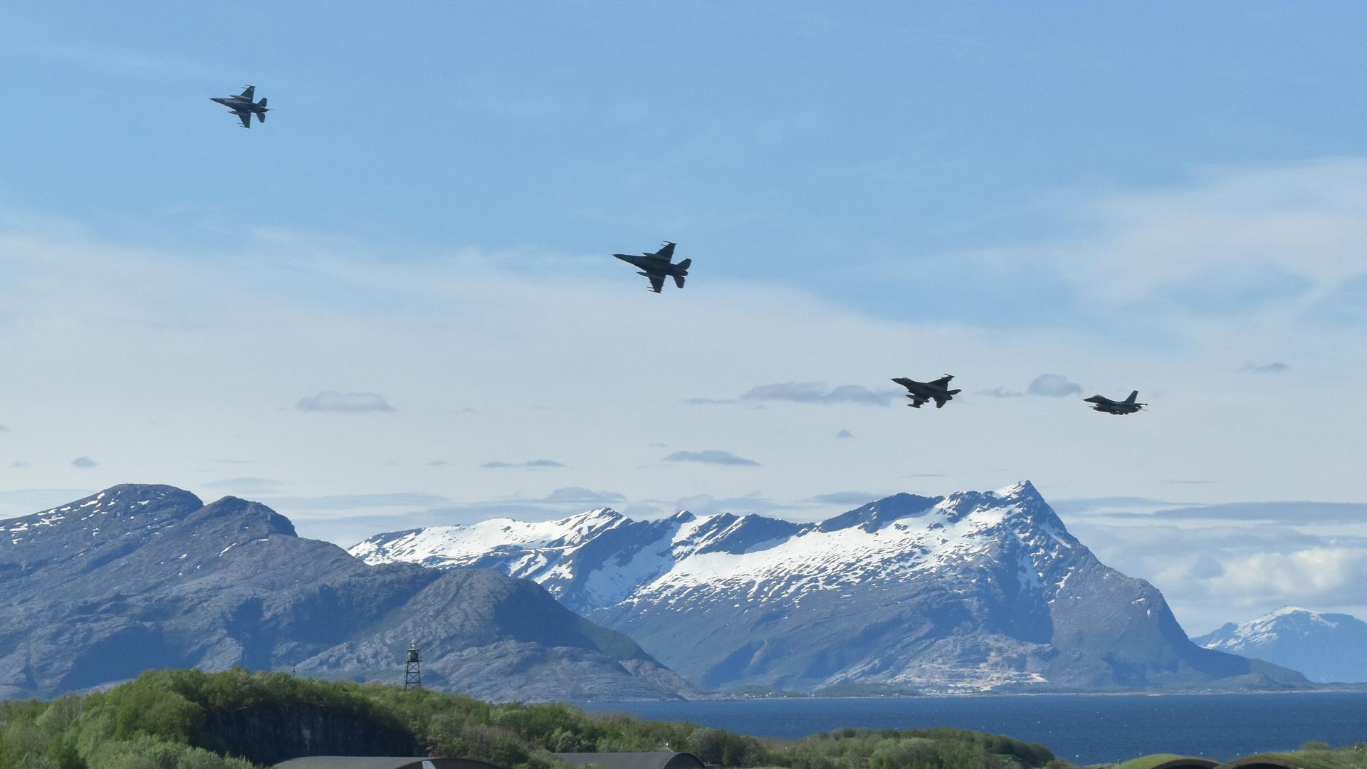 Истребители F-16 Королевских ВВС Норвегии Истребители F-16 Королевских ВВС Норвегии - РИА Новости, 1920, 02.03.2024