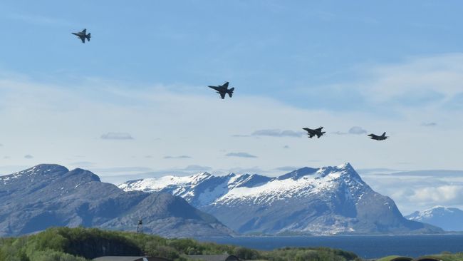 Истребители F-16