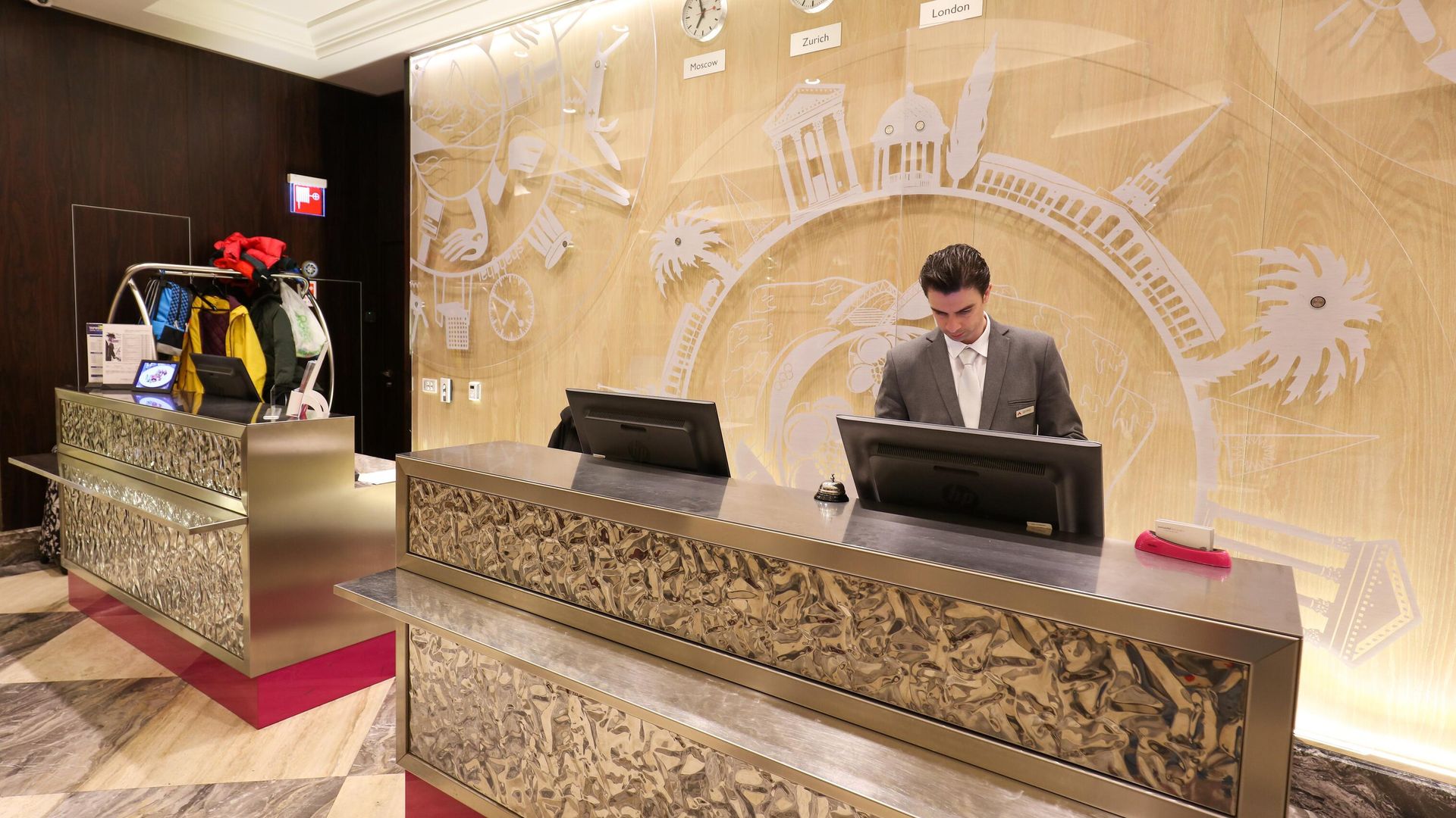 Стойка регистрации Swissotel Resort Sochi Kamelia 5* в Сочи - РИА Новости, 1920, 08.08.2025