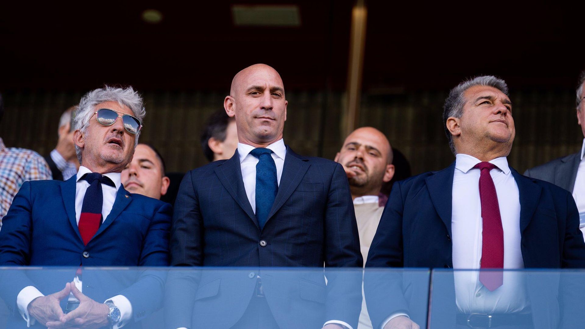 Глава RFEF Луис Рубиалес (в центре) Глава RFEF Луис Рубиалес (в центре) - РИА Новости, 1920, 05.09.2023