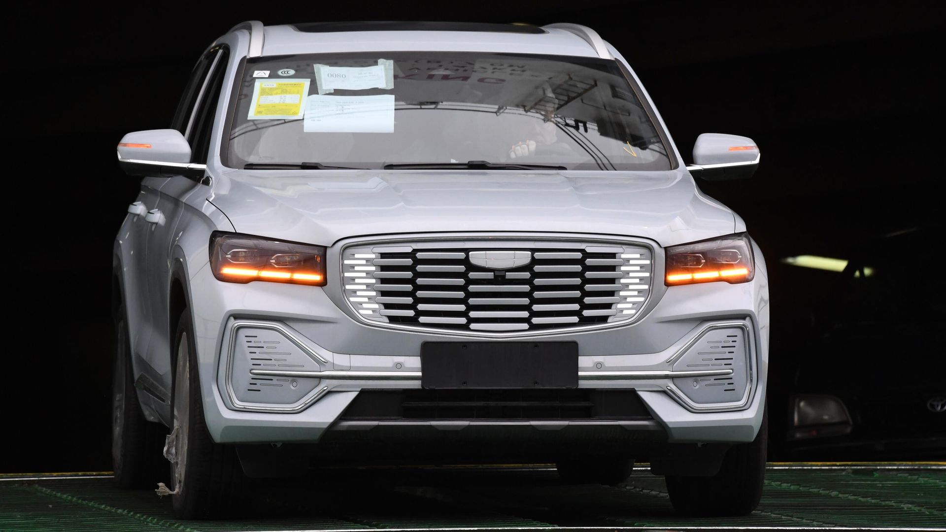 Автомобиль Geely во время разгрузки судна, прибывшего из Китая, во Владивостокском морском торговом порту Автомобиль Geely во время разгрузки судна, прибывшего из Китая, во Владивостокском морском торговом порту - РИА Новости, 1920, 14.02.2024