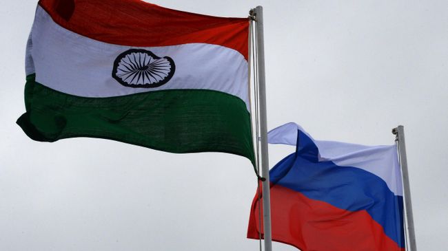 Государственные флаги России и Индии Государственные флаги России и Индии