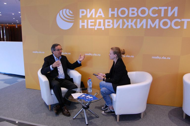 Урбанист Гил Пеньялоса Урбанист Гил Пеньялоса