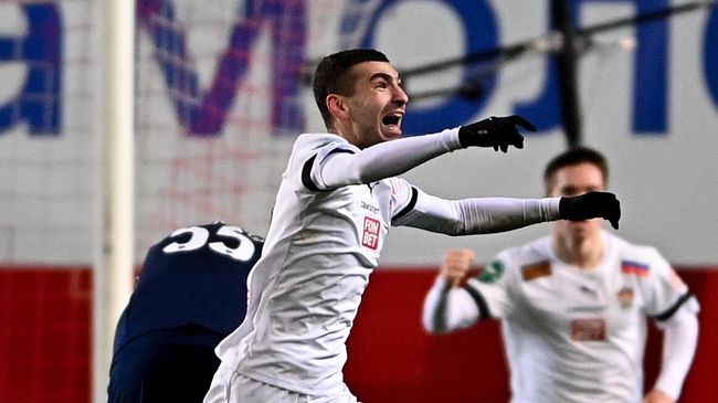 Игрок клуба Химки Аяз Гулиев