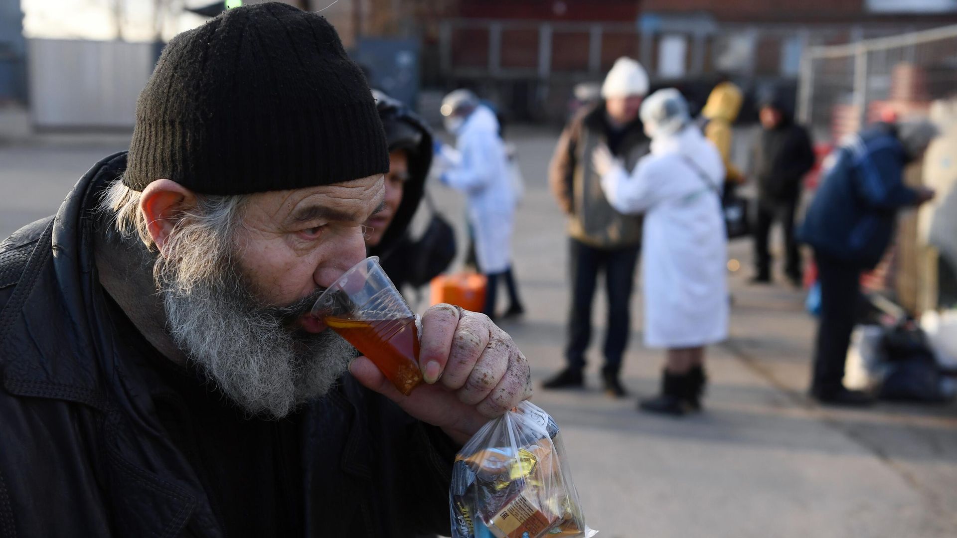 Бездомный на одной из улиц Москвы Бездомный на одной из улиц Москвы - РИА Новости, 1920, 12.10.2026