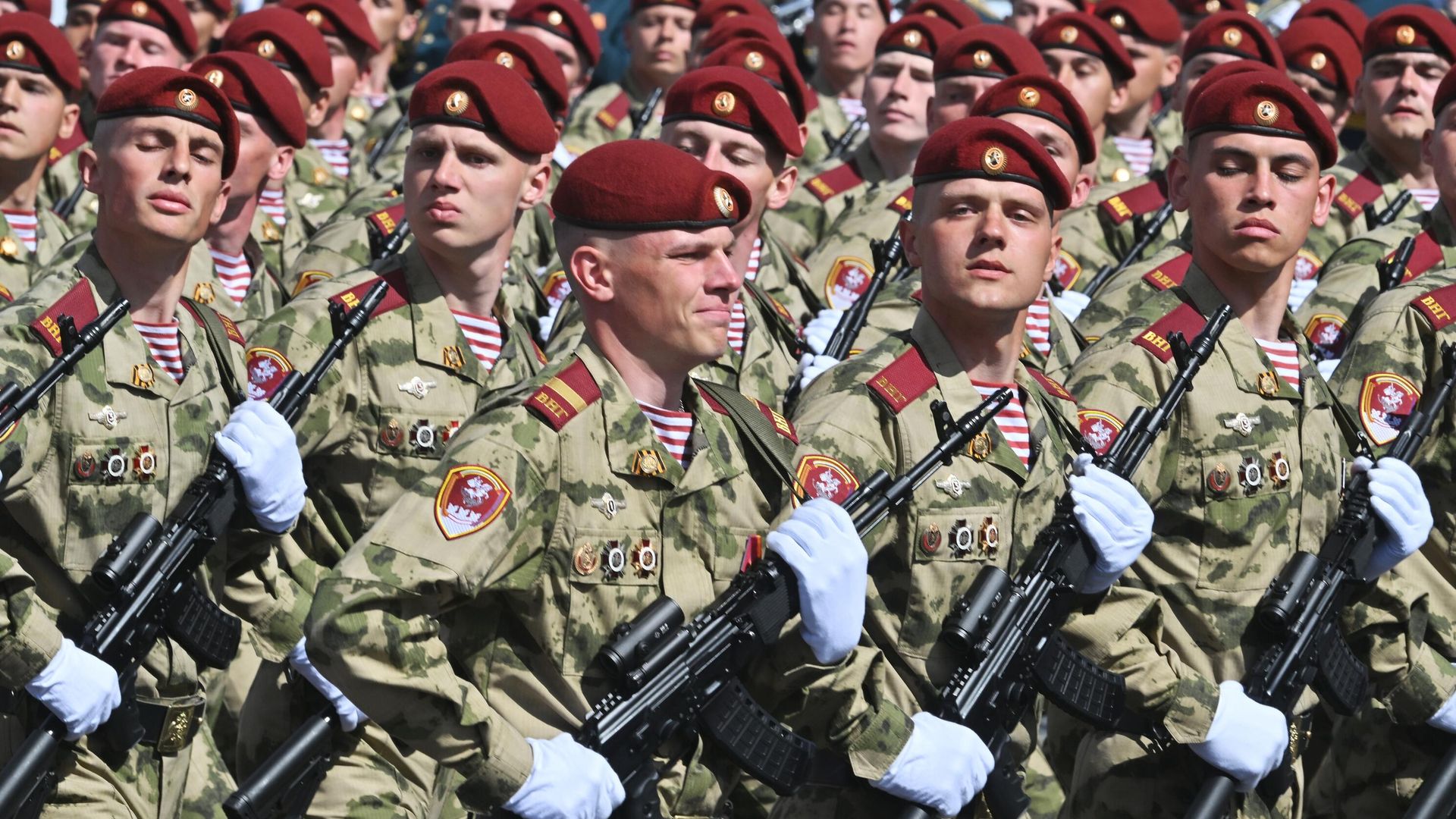 Парадный расчет войск национальной гвардии РФ на военном параде в Москве Парадный расчет войск национальной гвардии РФ на военном параде в Москве - РИА Новости, 1920, 02.09.2023