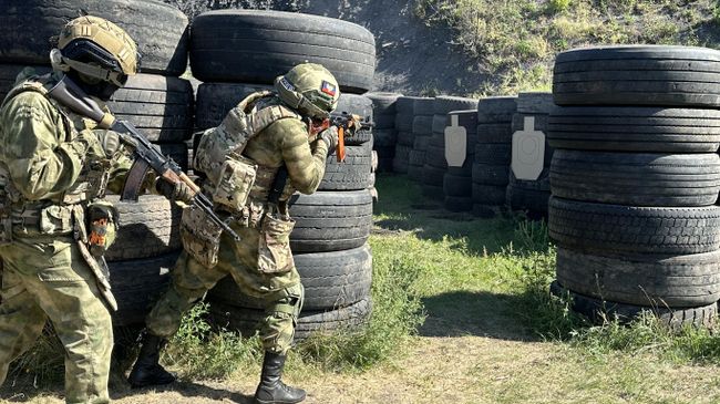 СОБР Росгвардии по ДНР проходит подготовку на полигоне