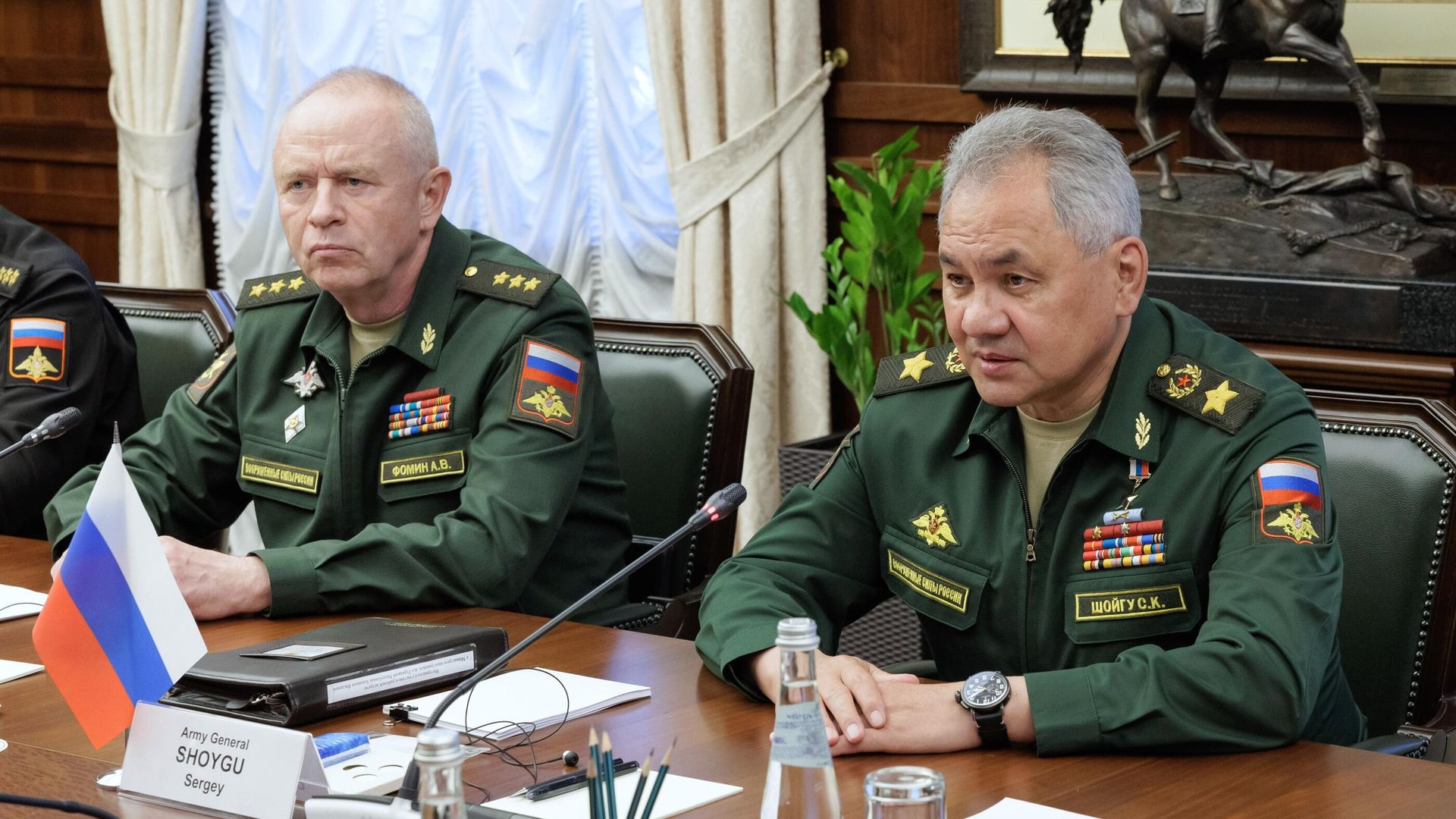 Министр обороны РФ Сергей Шойгу во время встречи с министром иностранных дел Турции Хакан Фиданом в Москве. 1 июля 2023 - РИА Новости, 1920, 01.09.2023