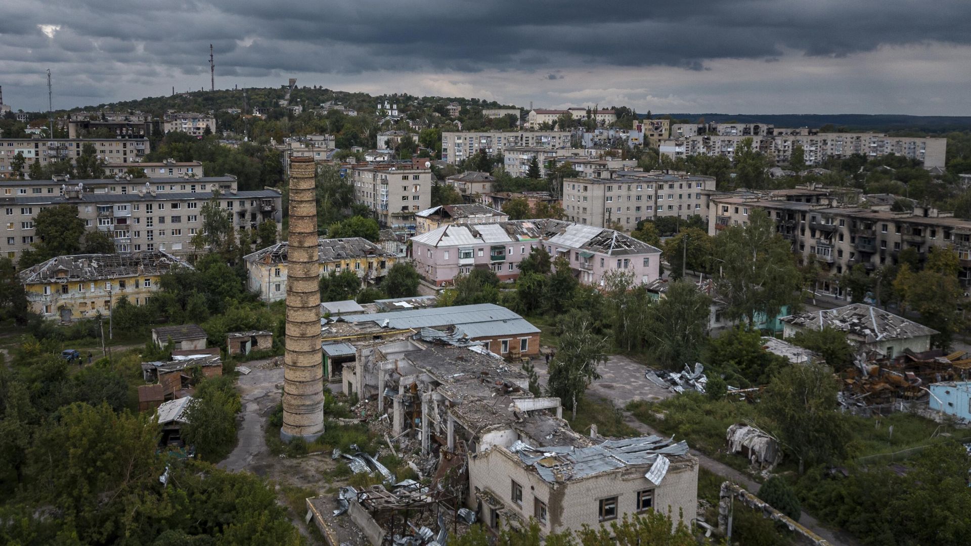 Разрушенные дома в городе Изюм, Харьковская область - РИА Новости, 1920, 01.02.2025